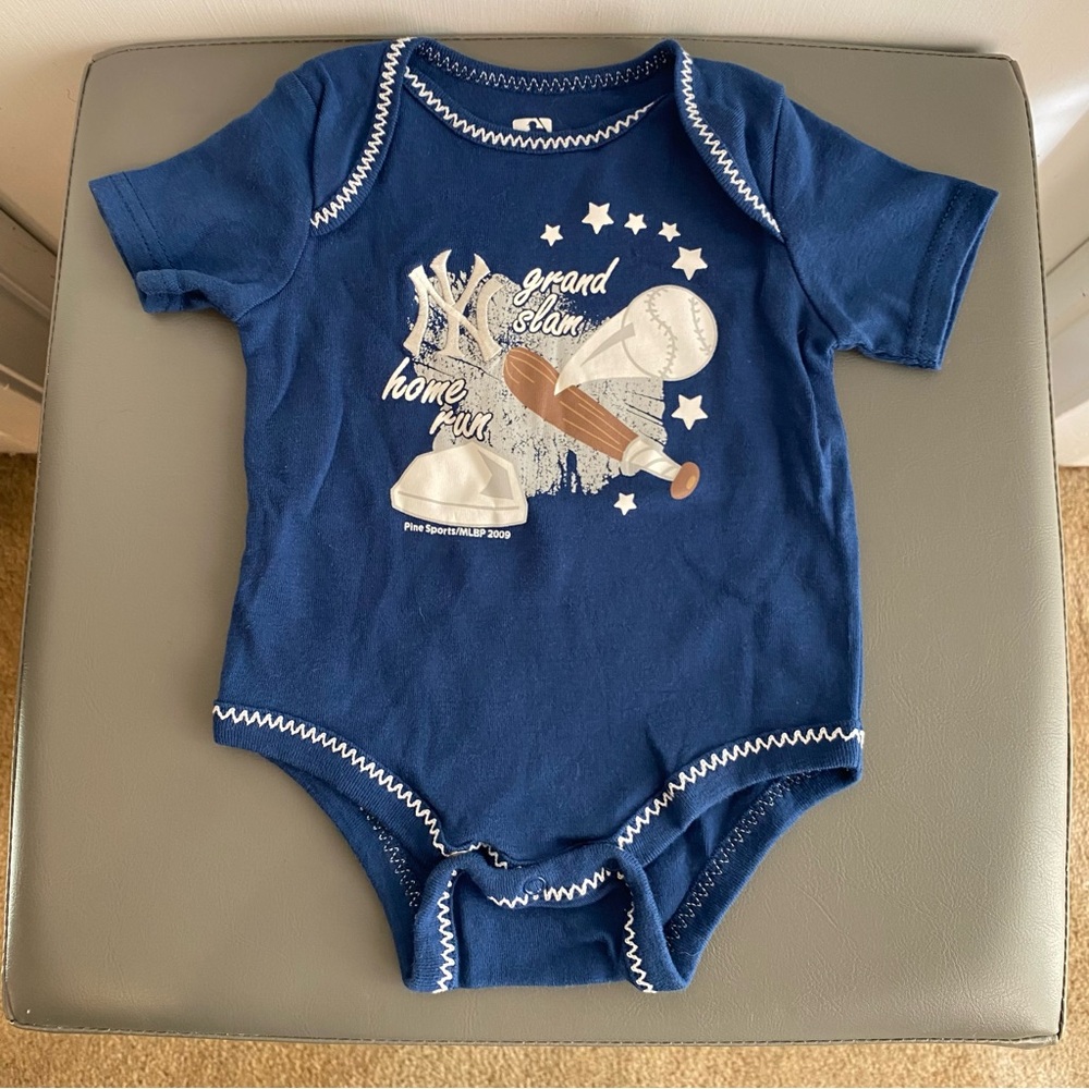 2009 New York Yankees Blue Grand Slam Baby Bodysuit Newborn 0-3 Months MLB